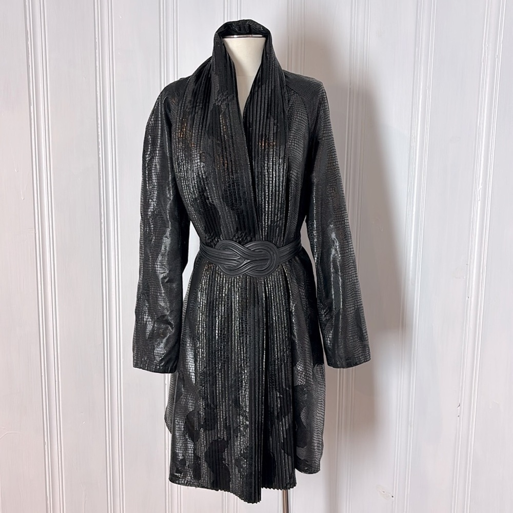 ✨ Stunning Oversized Black Evening Coat ✨ - Picture 5 of 8